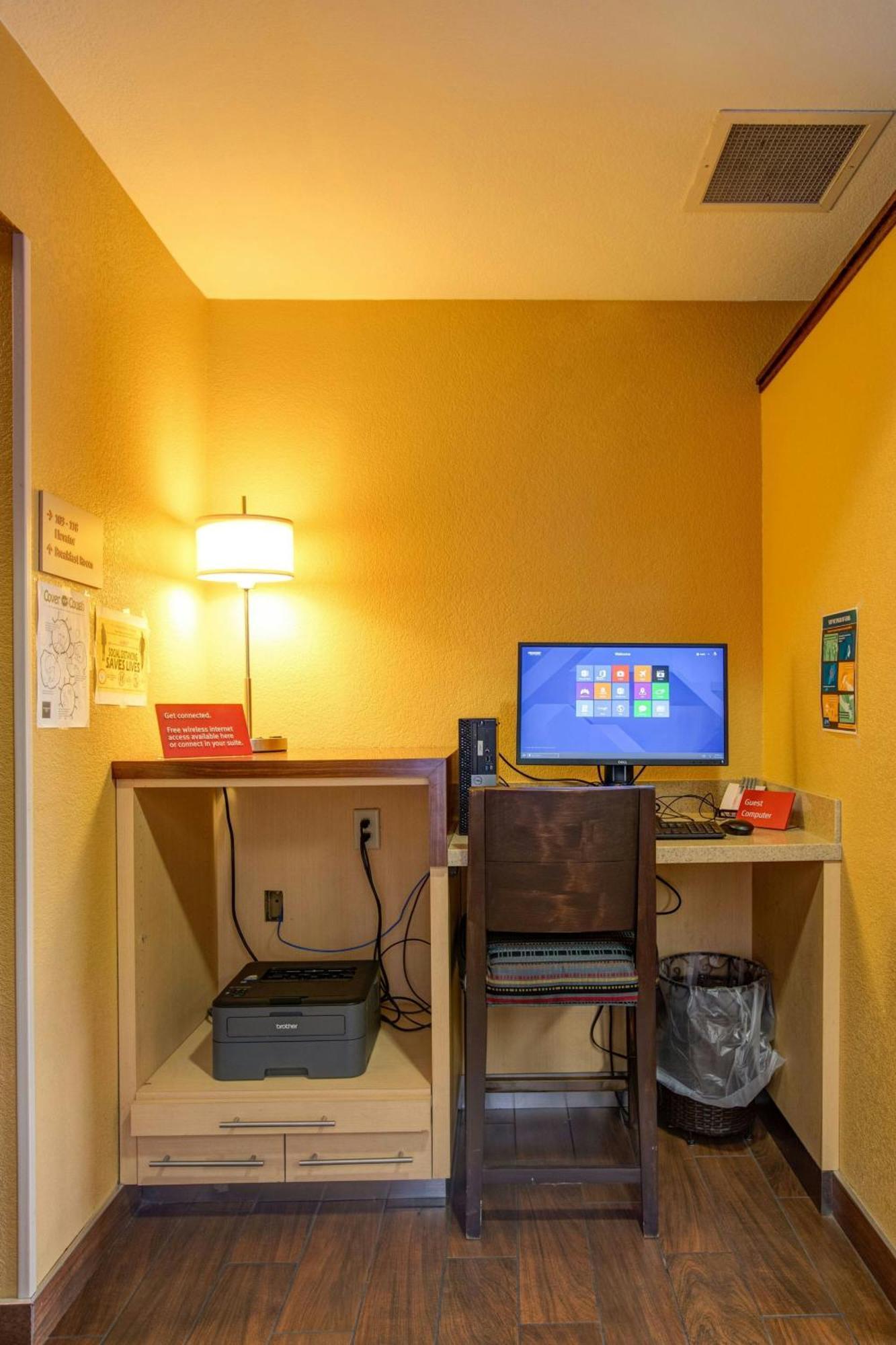 ทาวน์เพลส สวีท โคโรลาโดสปริงส์ การ์เดนออฟก็อด Hotel โคโลราโดสปริงส์ ภายนอก รูปภาพ